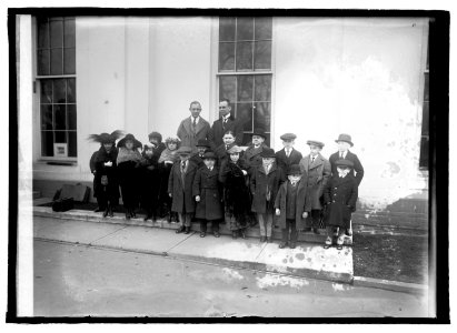 Midget group, 2-27-22 LCCN2016846114
