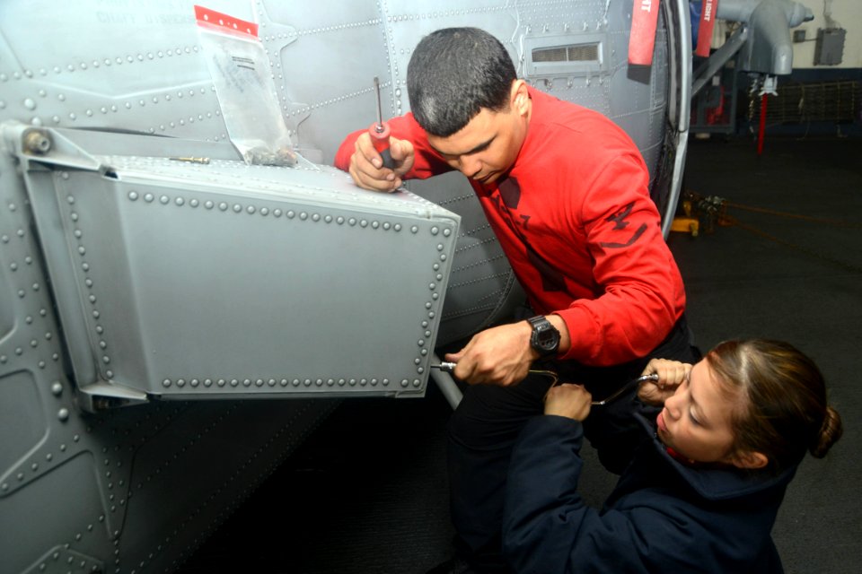 MH-60S Knighthawk helicopter maintenance 140330-N-CC806-008