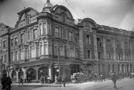 New Post Office & Savoy Hotel, Newport (4785875)