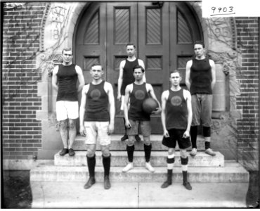 Miami University basketball team 1910 (3194652803) photo