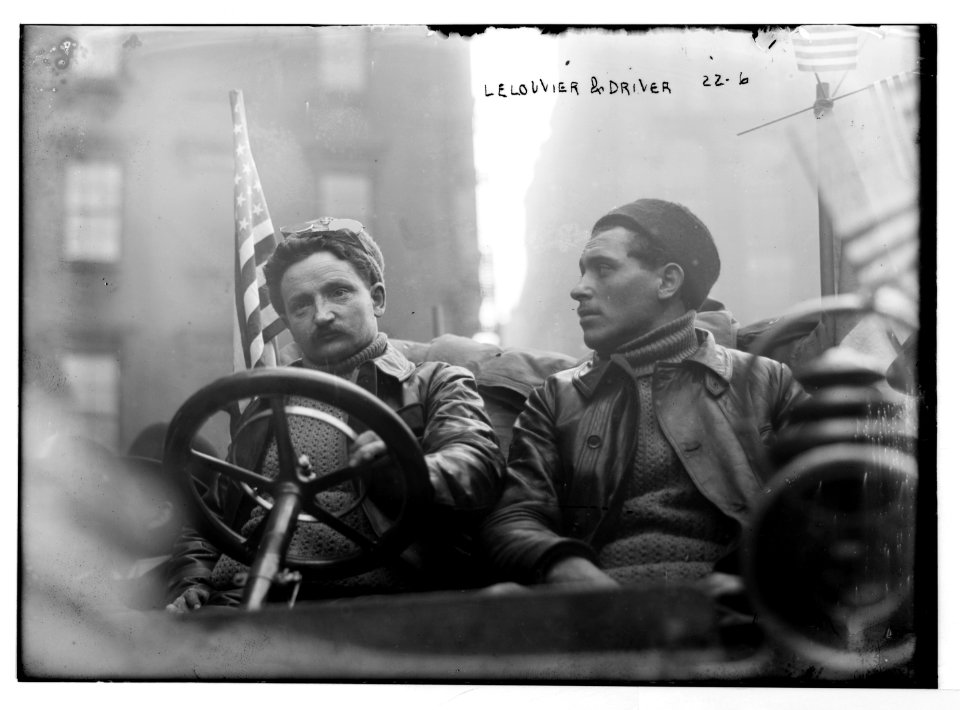New York - Paris - Lelouvier and driver LCCN2014680114