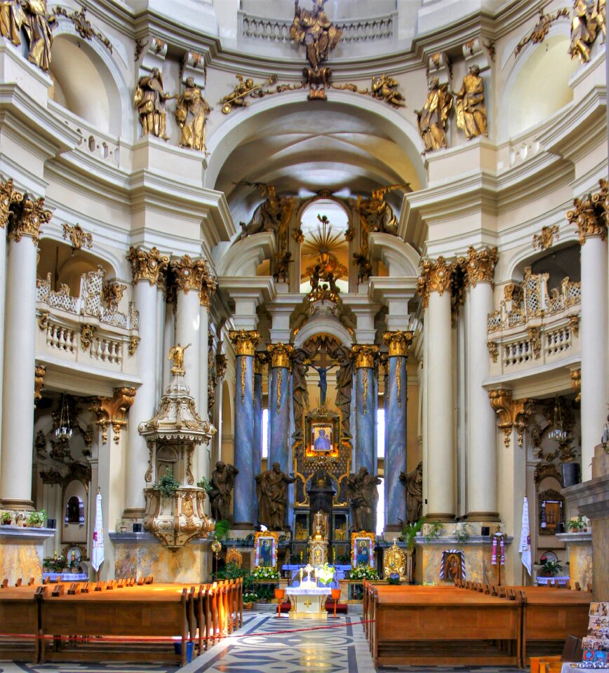 Travel cathedral religious