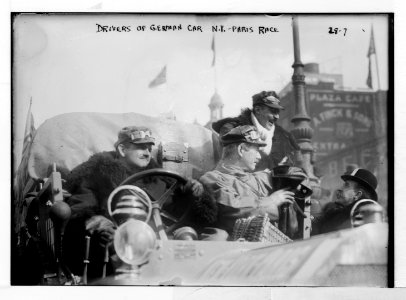 New York - Paris race- Drivers of German car, New York LCCN2014680154