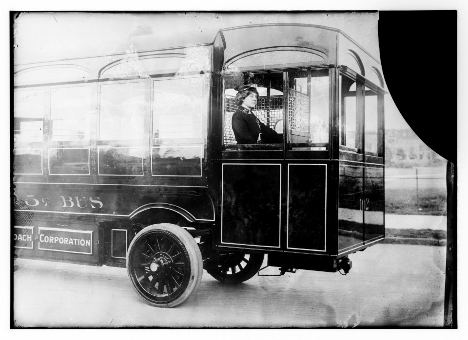 New type of $0.05 bus LCCN2014699808