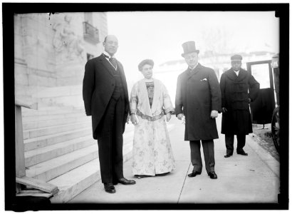NEW YEARS BREAKFASTS, PAN AMERICAN UNION. JOHN BARRETT; MRS. KNOX; SECRETARY KNOX LCCN2016864234