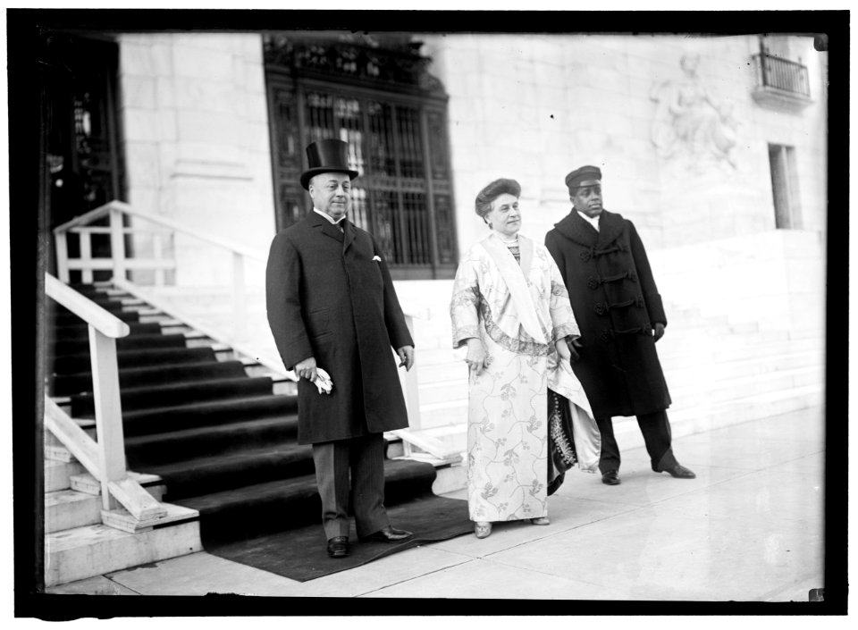 NEW YEARS BREAKFASTS, PAN AMERICAN UNION. SECRETARY KNOX AND MRS. KNOX LCCN2016864235