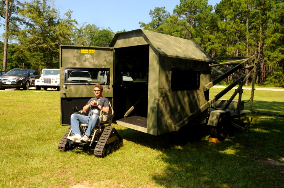 New equipment helps wounded warriors hunt (7931999120)