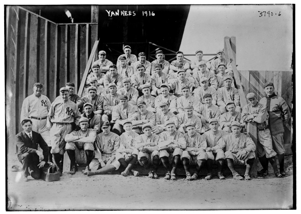 New York AL team photo (baseball)) LCCN2014701229