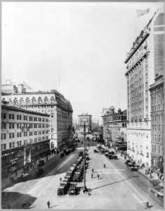 New York City- Long Acre Square, north LCCN2003677494