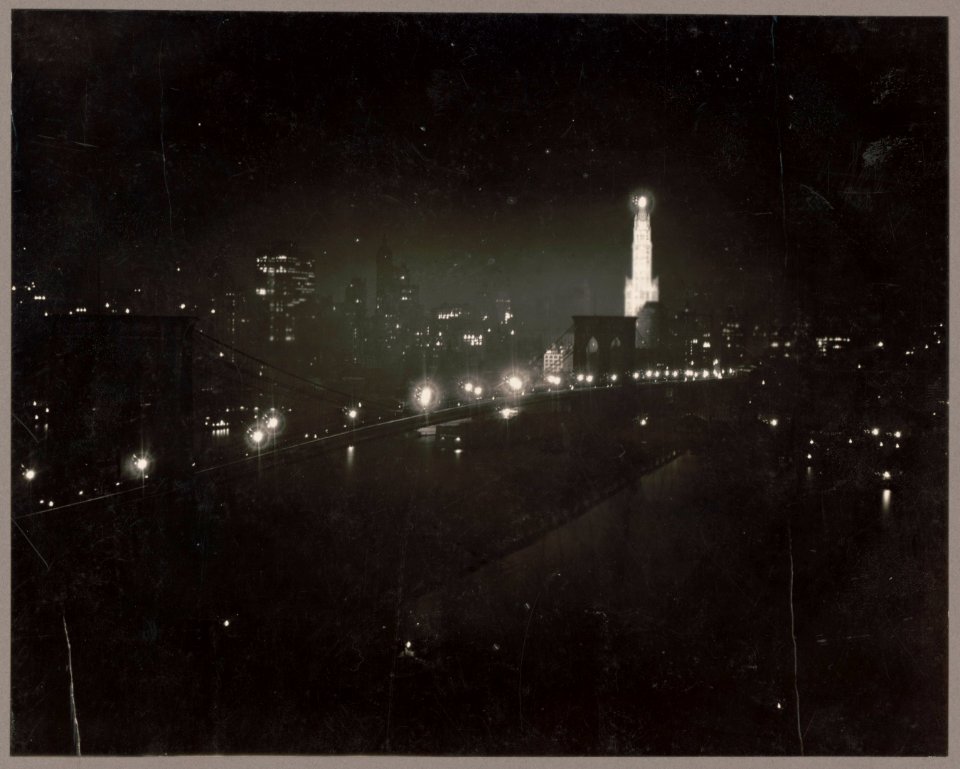 New York by Sperry searchlight, skyline from East River LCCN2002719626