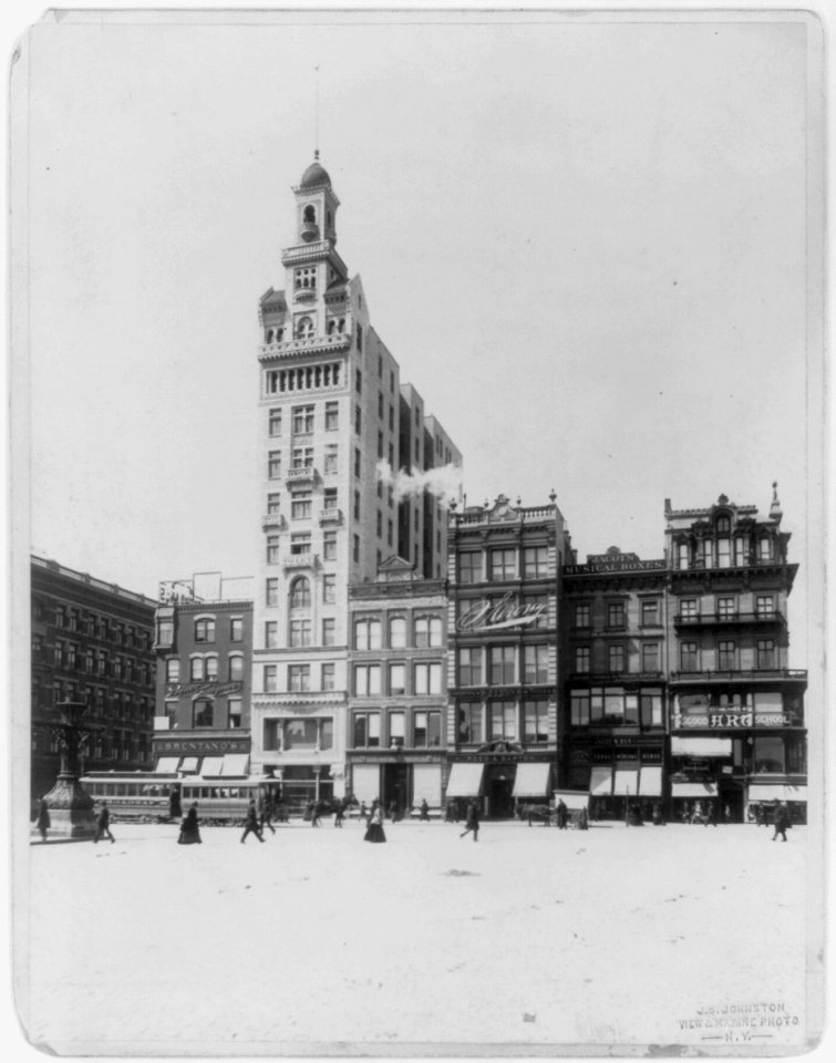 New York City- Union Square, showing Decker Building LCCN2004670884