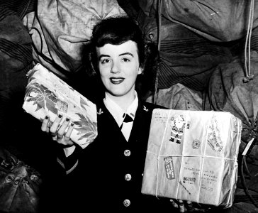 New Orleans 1944 - Christmas Packages for the Troops