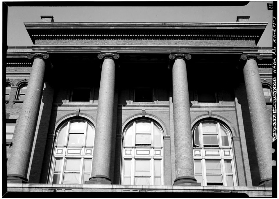 Middlesex County Registry of Deeds - 080085pv