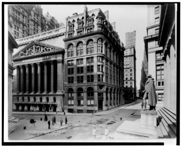 New York Stock Exchange and Wilks Bldg. LCCN00650326 photo