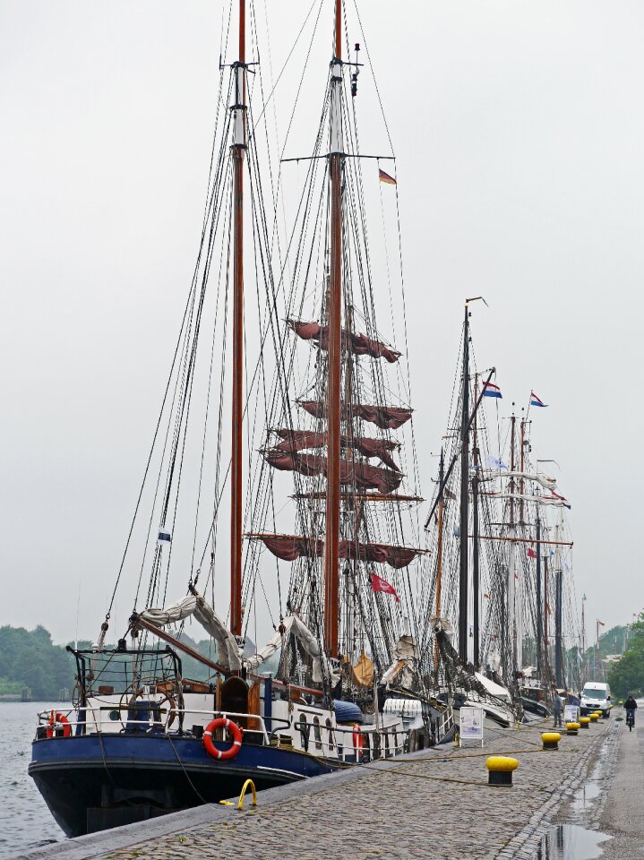 Windjammer parade moored