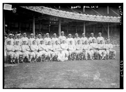 New York Giants at the Polo Grounds, New York (baseball) LCCN2014693863