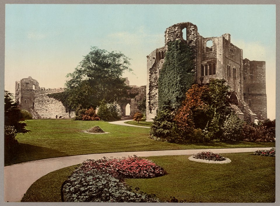 Newark Castle and Gardens LCCN2017659727