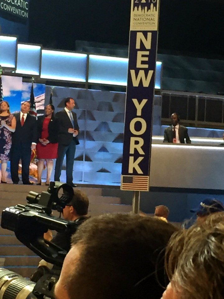 New York 2016 DNC CoZ3Bs5WEAA9FXf