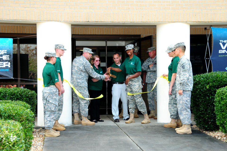 New facility improves Soldiers’ quality of life (8103195191)