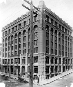 New York Block, northeast corner 2nd Ave and Cherry St, Seattle, Washington, ca 1891 (LAROCHE 322)