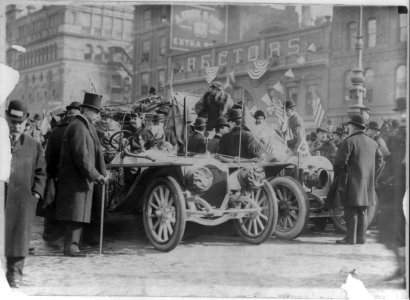 New York to Paris auotmobile race, start of race, New York City LCCN2016646391