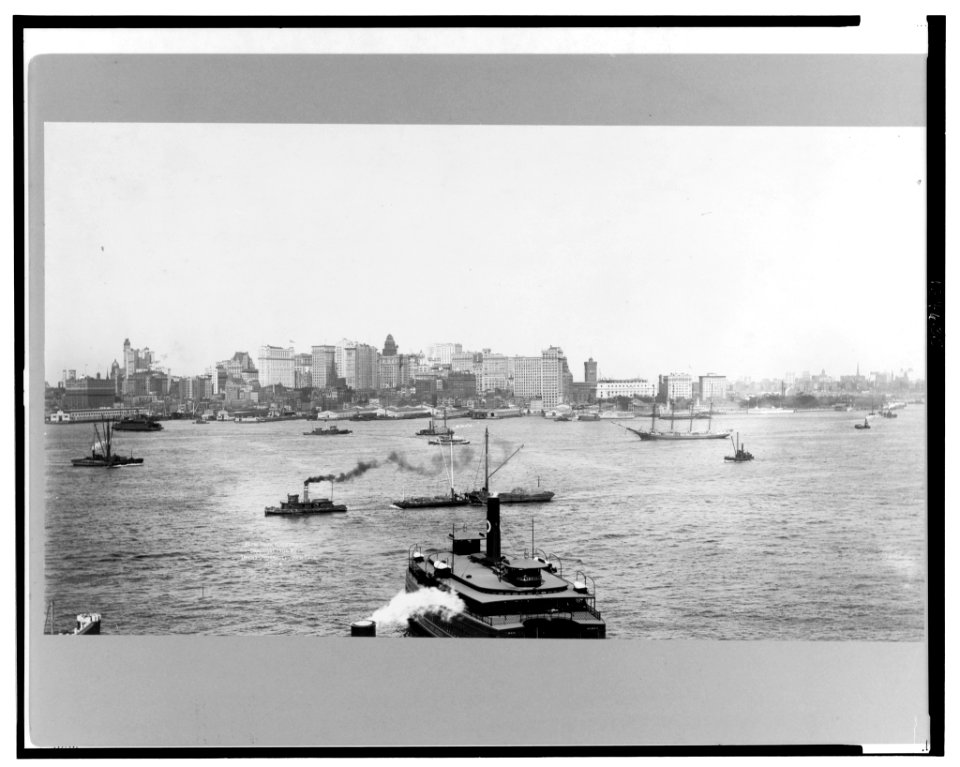 New York waterfront LCCN2004676647