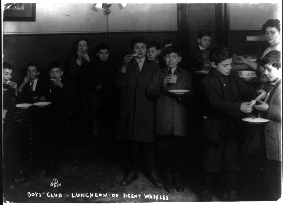 New york City - scenes in Boys Club recreation center- luncheon on 1-cent waffels LCCN2016651923