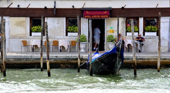 Restaurant italian water