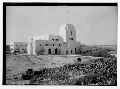 Newer Jerusalem and suburbs. Government House, ext. (i.e., exterior) Residence of H.E. (i.e., His Excellency) the high commissioner LOC matpc.02559