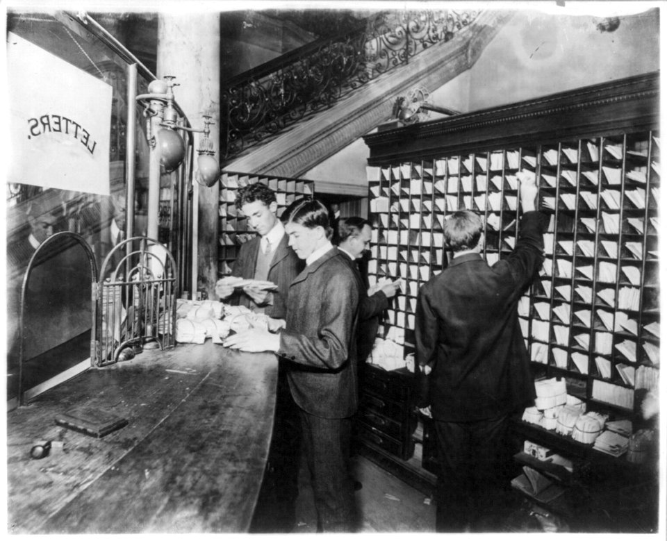 Newspaper publishing - N.Y. Herald- Where the advertisers reply to the advertisements - the advertising dept. LCCN2004670985