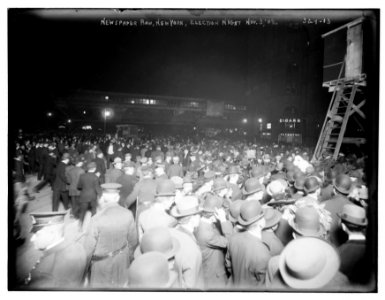 Newspaper Row, Election night LCCN2014681514