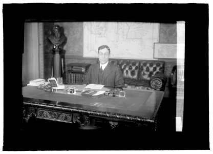 Newton D. Baker LCCN2016821661