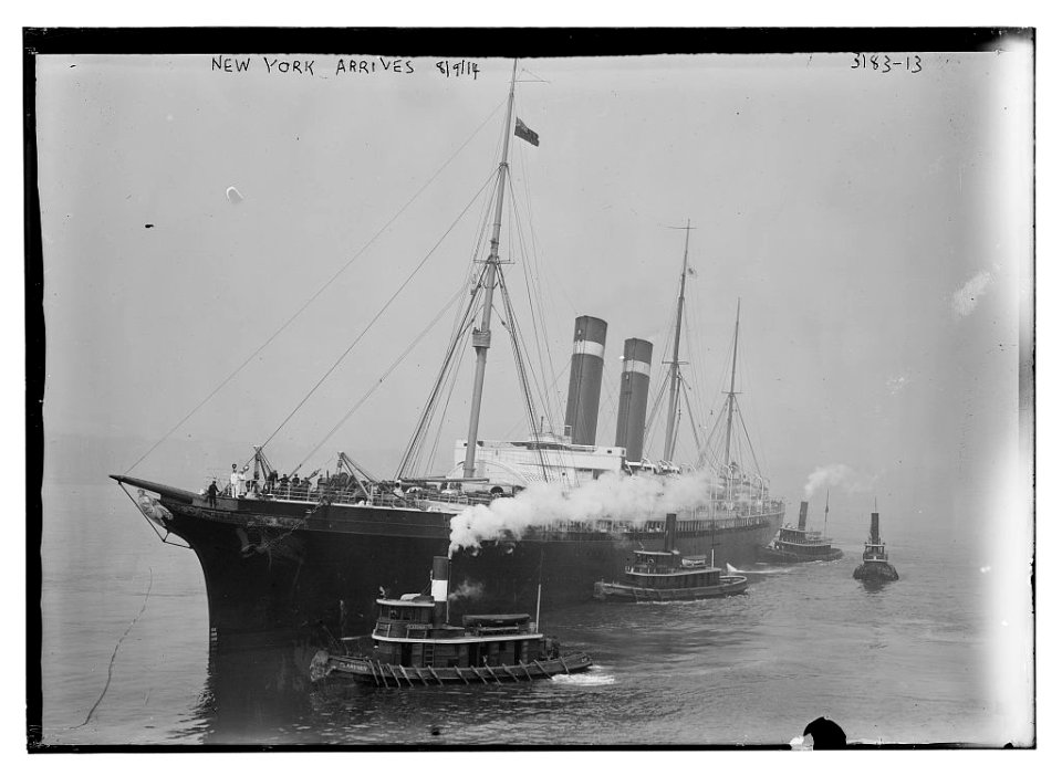 NEW YORK arrives, 8-9-14 LCCN2014696993