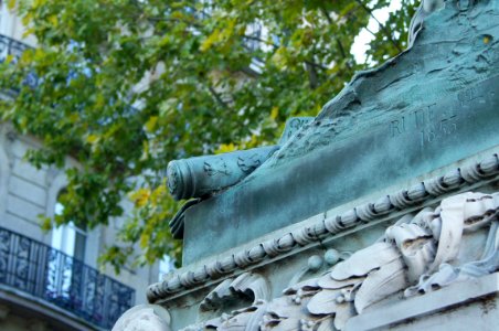 Ney statue rude detail bâton