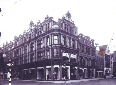 Newbery's furniture shop, Reading, c. 1939