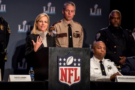 NFL Security Press Conference (39123998095)