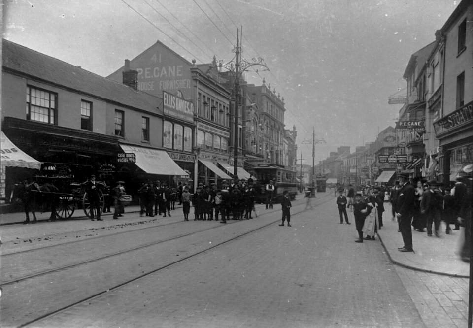 Newport Rd in Cardiff (4641250a)