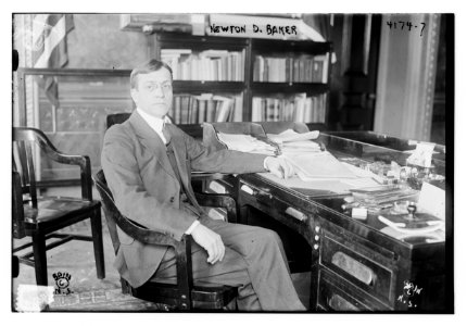 Newton D. Baker LCCN2014704308