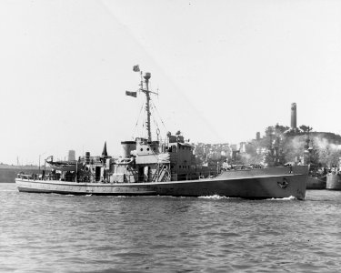 NH 108207 USCGC Pulaski photo