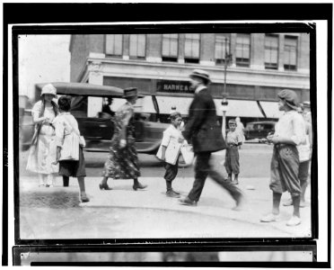 Newsies at work in Newark, N.J. Aug 1, 1924. LOC cph.3c15372