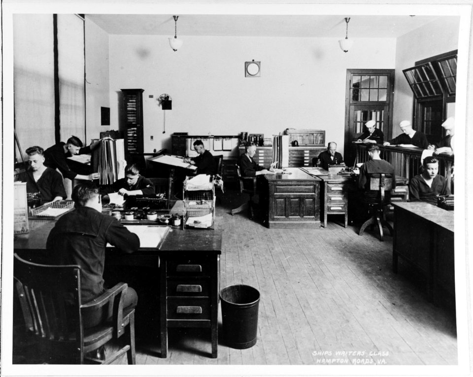 NH 63804 - Writers' Class, Yeoman School, Hampton Roads NTS