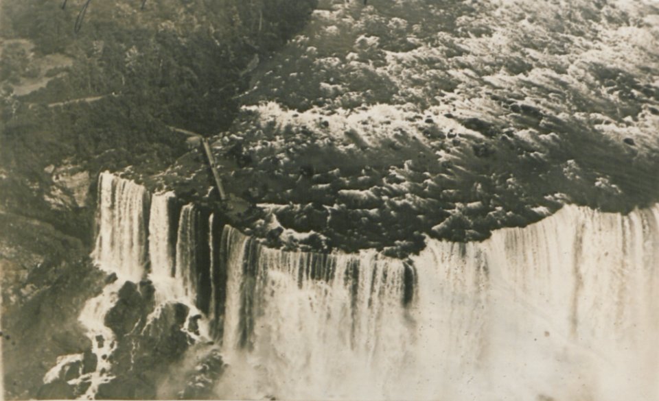 Niagara Falls from the Air (HS85-10-35899)