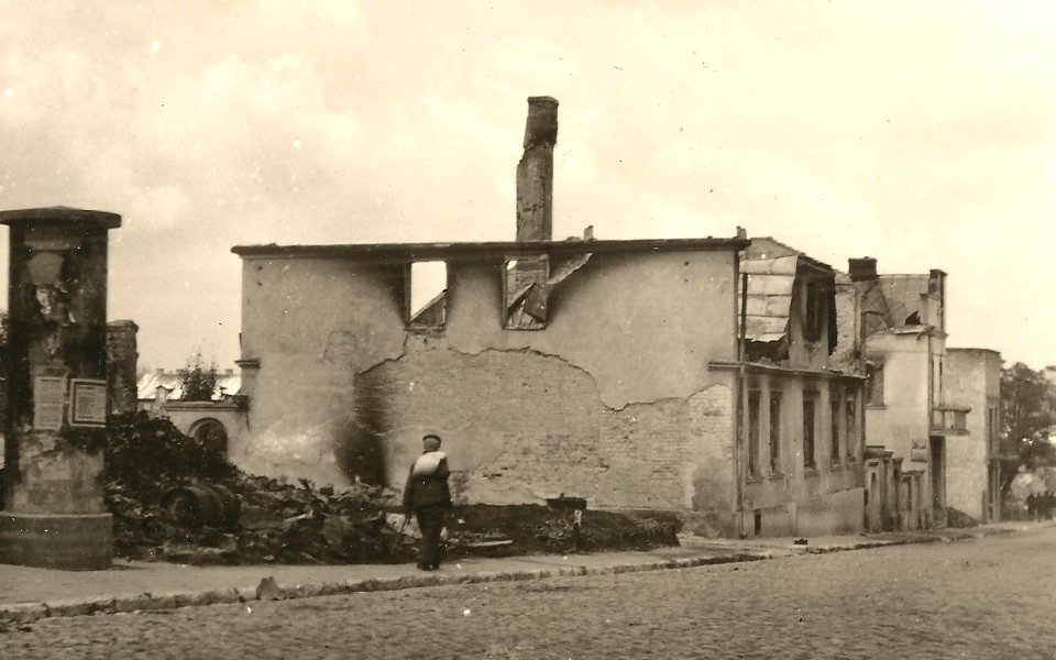 Niborska 3, Mława, obecnie Padlewskiego 04