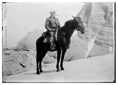 Nich. Longworth (on horse) LCCN2014712715