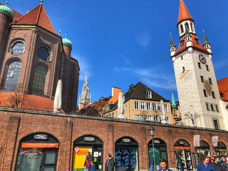 Building road munich city