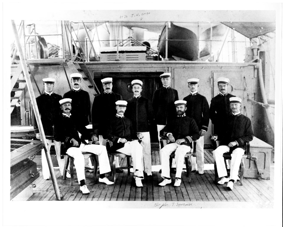 NH 91962 USS HELENA (PG-9) officers