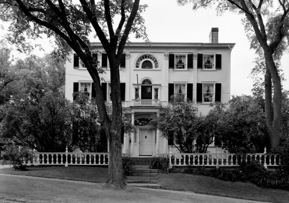 Nickels-Sortwell House