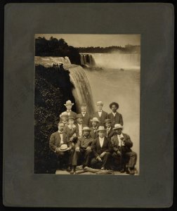 Niagara Movement founders LCCN2014645233