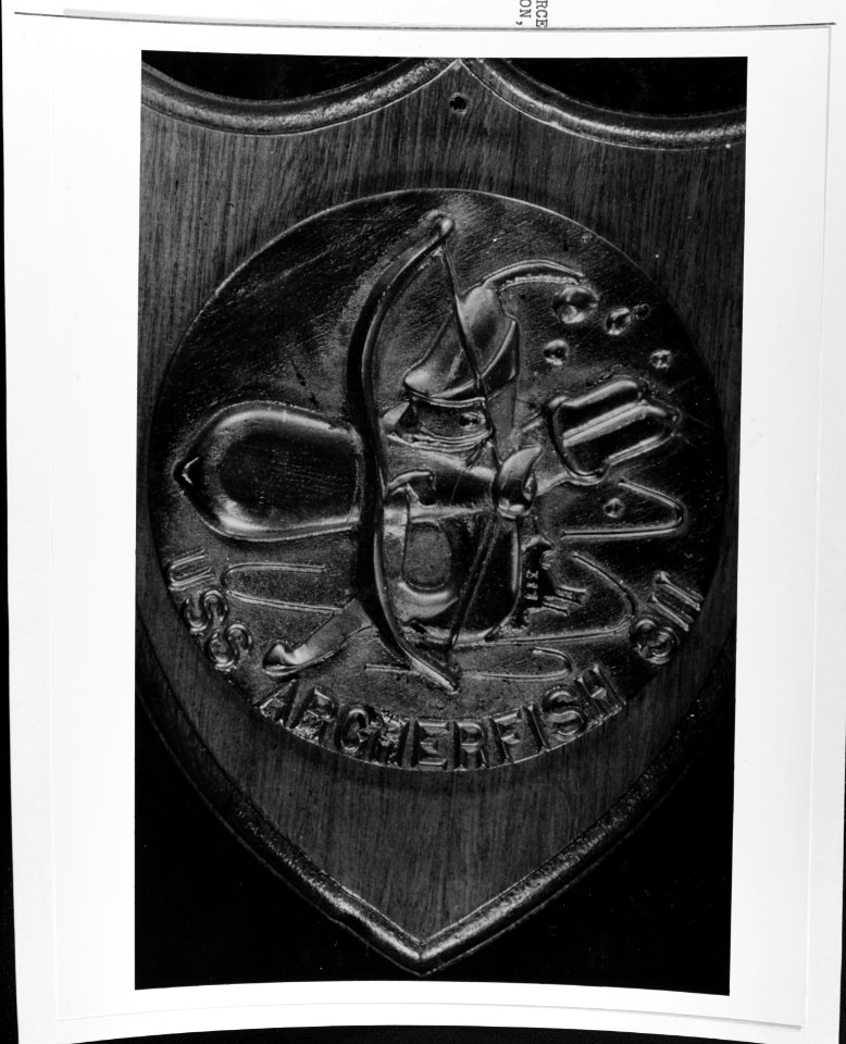 NH 72363-KN Insignia USS ARCHERFISH (SS-311)