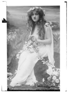 Mignon Nevada as Ophelia LCCN2014711936